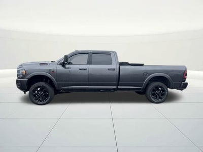 2022 RAM 3500 Laramie Crew Cab 4x4 8' Box