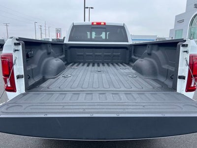 2025 RAM 2500 Big Horn Crew Cab 4x4 8' Box