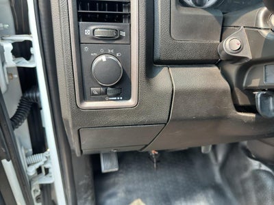 2022 RAM 1500 Classic Tradesman Regular Cab 4x2 8' Box