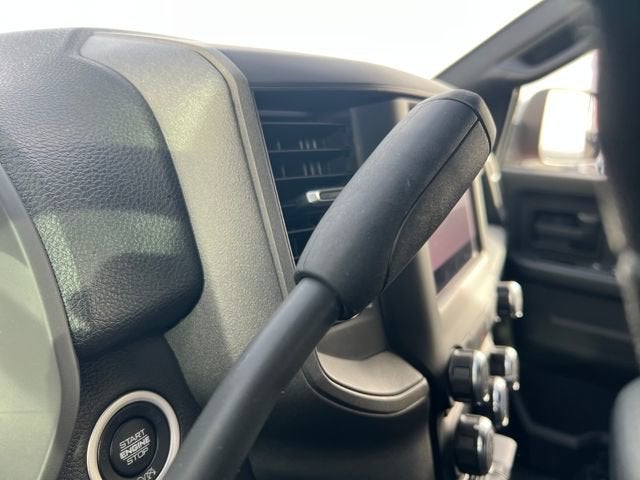 2022 RAM 2500 Tradesman Crew Cab 4x4 6'4' Box