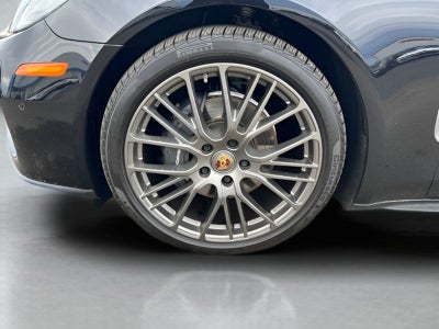 2023 Porsche Panamera 4