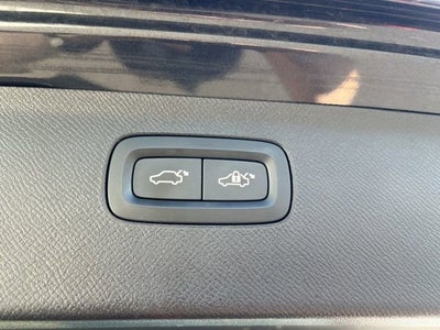 2021 Volvo XC90 T5 Momentum 7 Passenger
