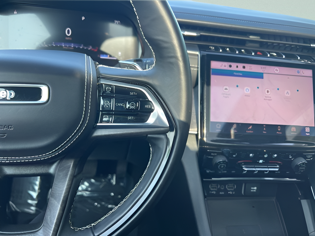 2023 Jeep Grand Cherokee Overland