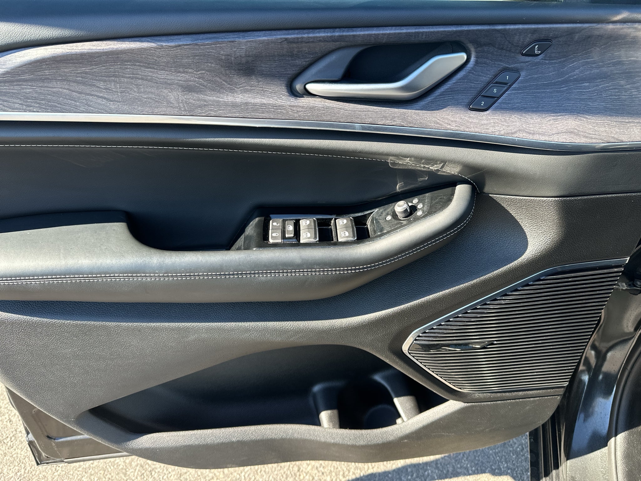 2023 Jeep Grand Cherokee 4xe Overland