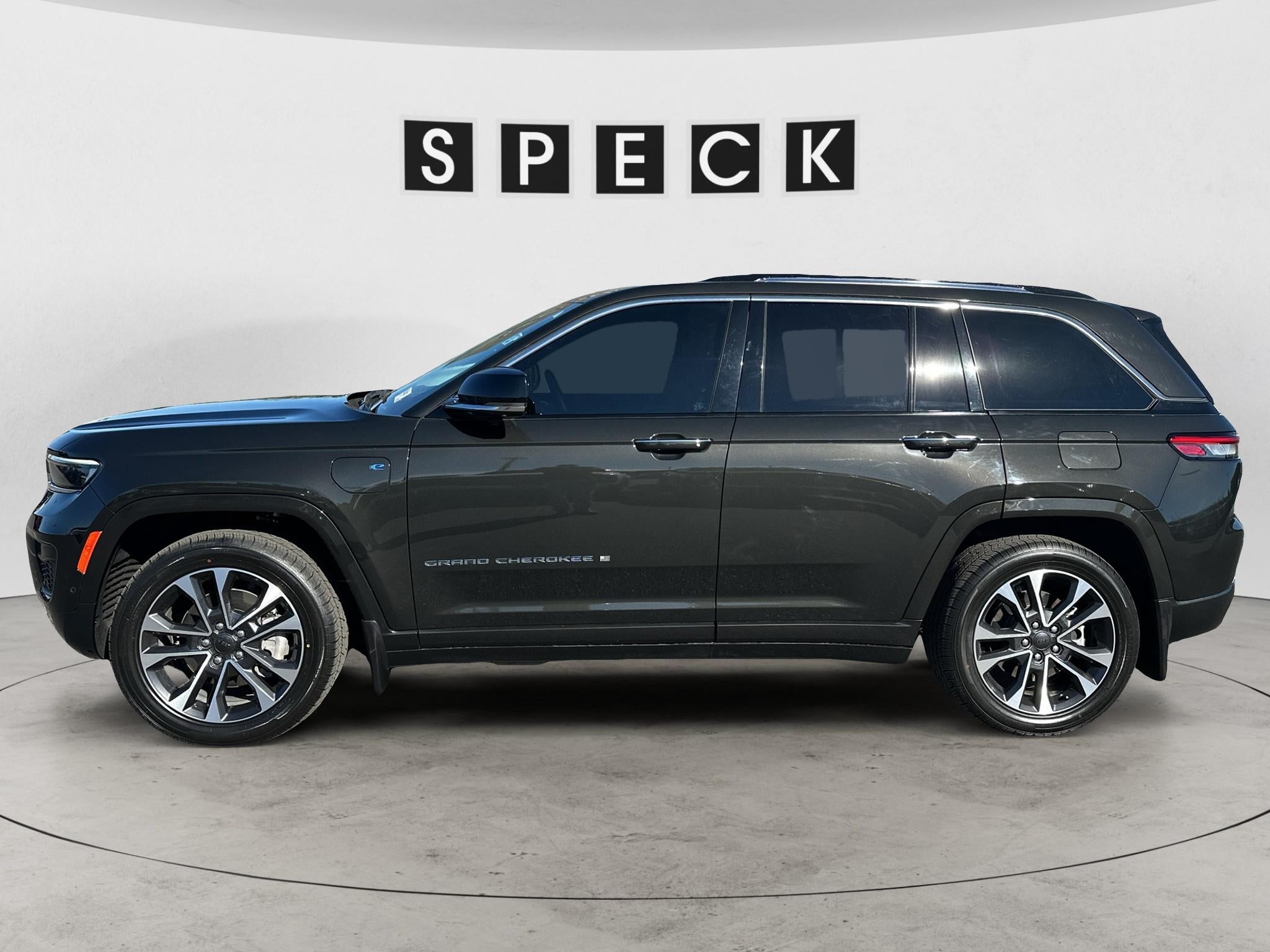 2023 Jeep Grand Cherokee 4xe Overland