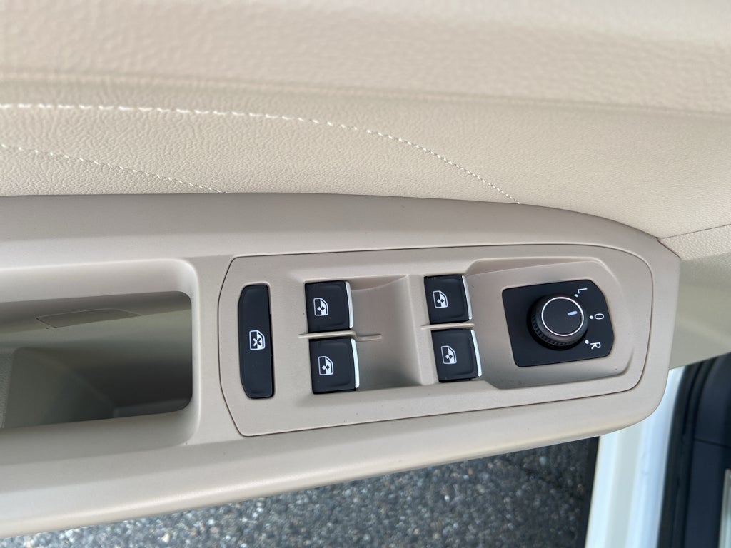 2022 Volkswagen Atlas 2.0T SE w/Technology