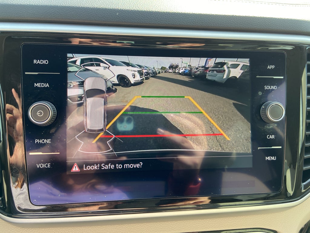 2022 Volkswagen Atlas 2.0T SE w/Technology