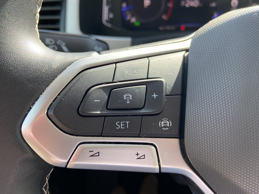 2022 Volkswagen Atlas 2.0T SE w/Technology