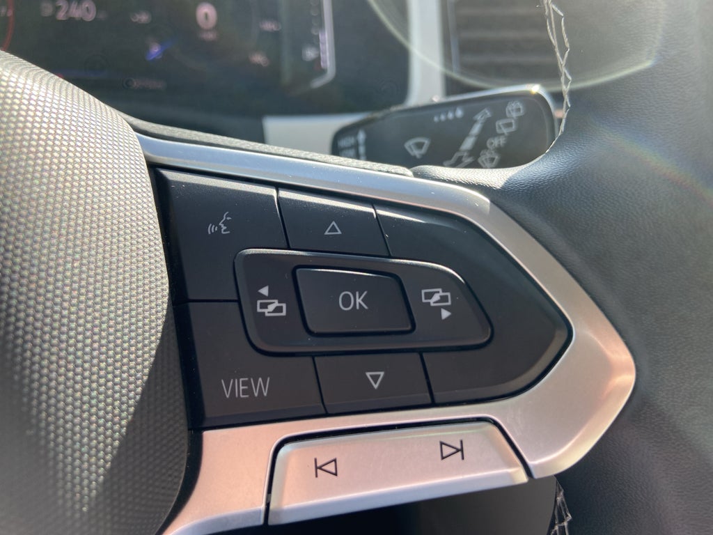 2022 Volkswagen Atlas 2.0T SE w/Technology