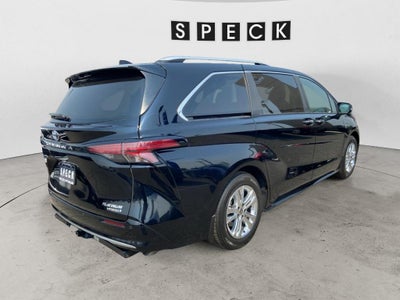 2023 Toyota Sienna Platinum
