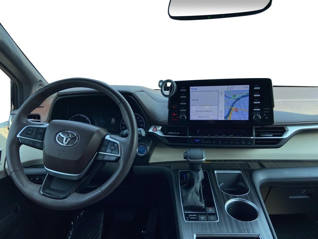 2023 Toyota Sienna Platinum
