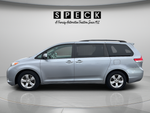 2014 Toyota Sienna LE 8 Passenger