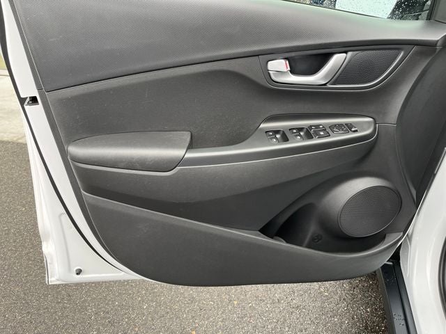 2023 Hyundai Kona Electric SE