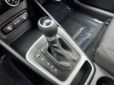 2025 Hyundai Venue SE