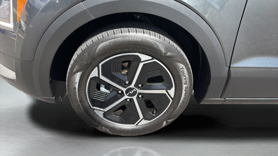 2023 Kia Niro LX