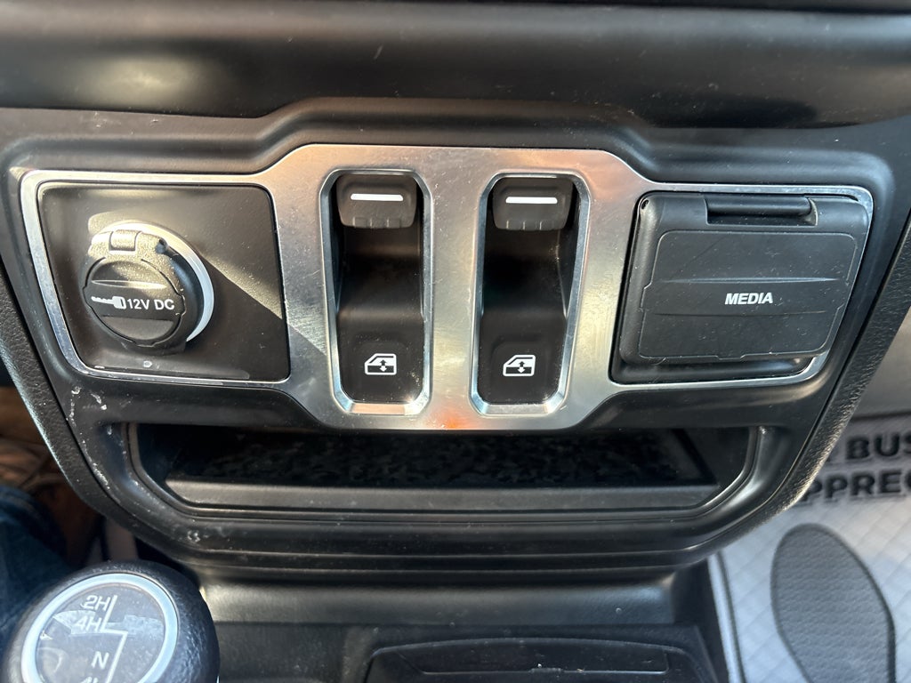 2021 Jeep Wrangler Islander