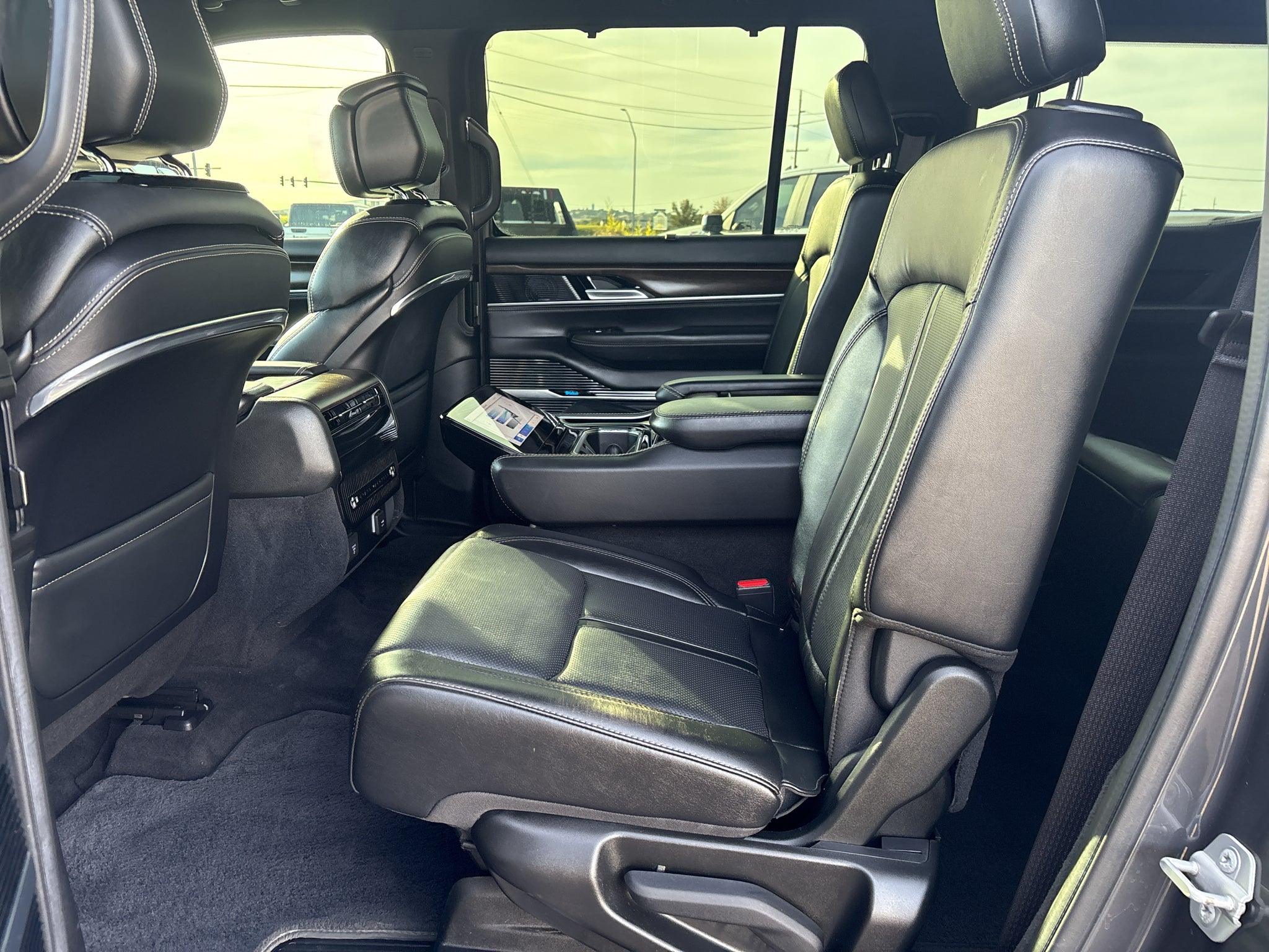 2022 Jeep Grand Wagoneer Series I