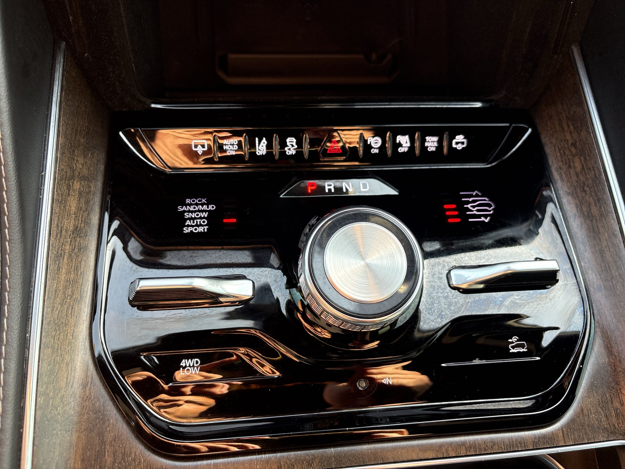 2022 Jeep Grand Wagoneer Series I