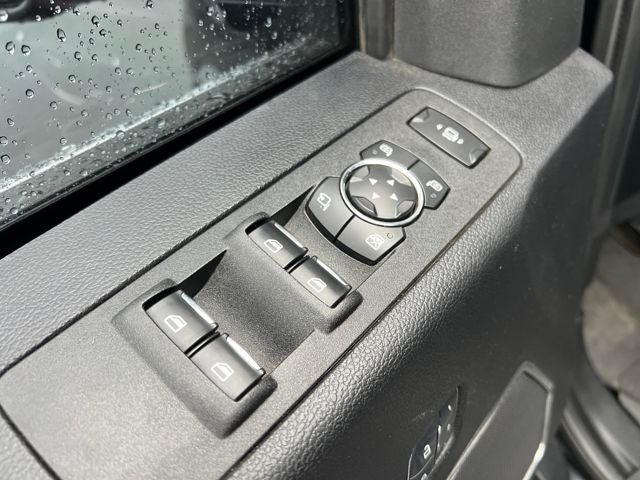 2017 Ford F-350SD Lariat DRW