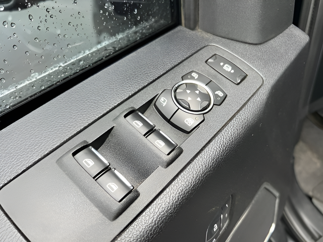 2017 Ford F-350SD Lariat DRW