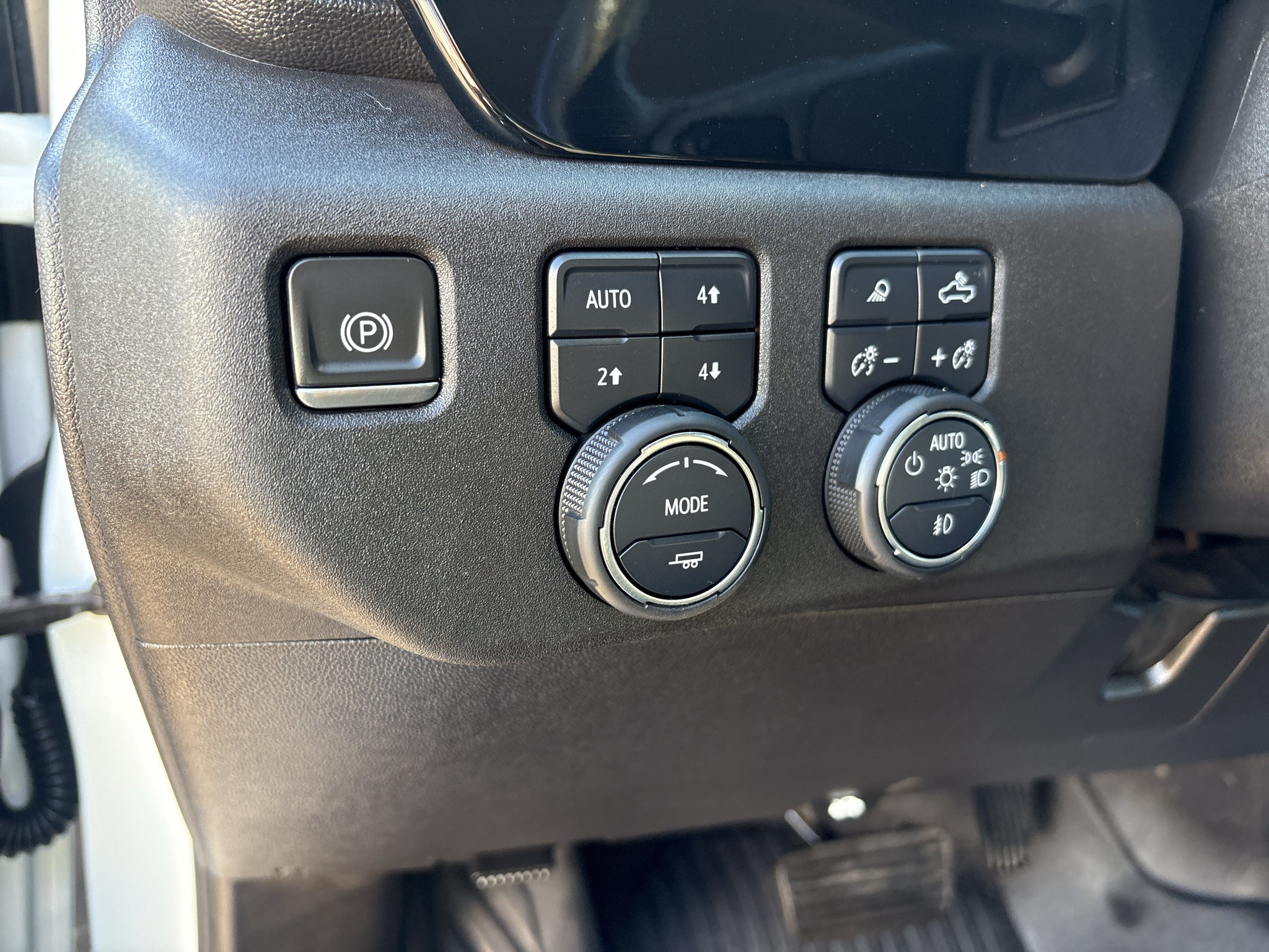 2024 Chevrolet Silverado LT