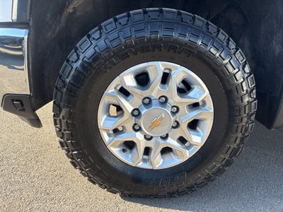 2024 Chevrolet Silverado LT