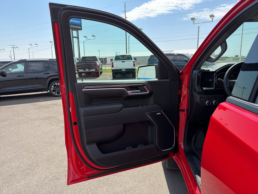 2025 GMC Sierra Elevation