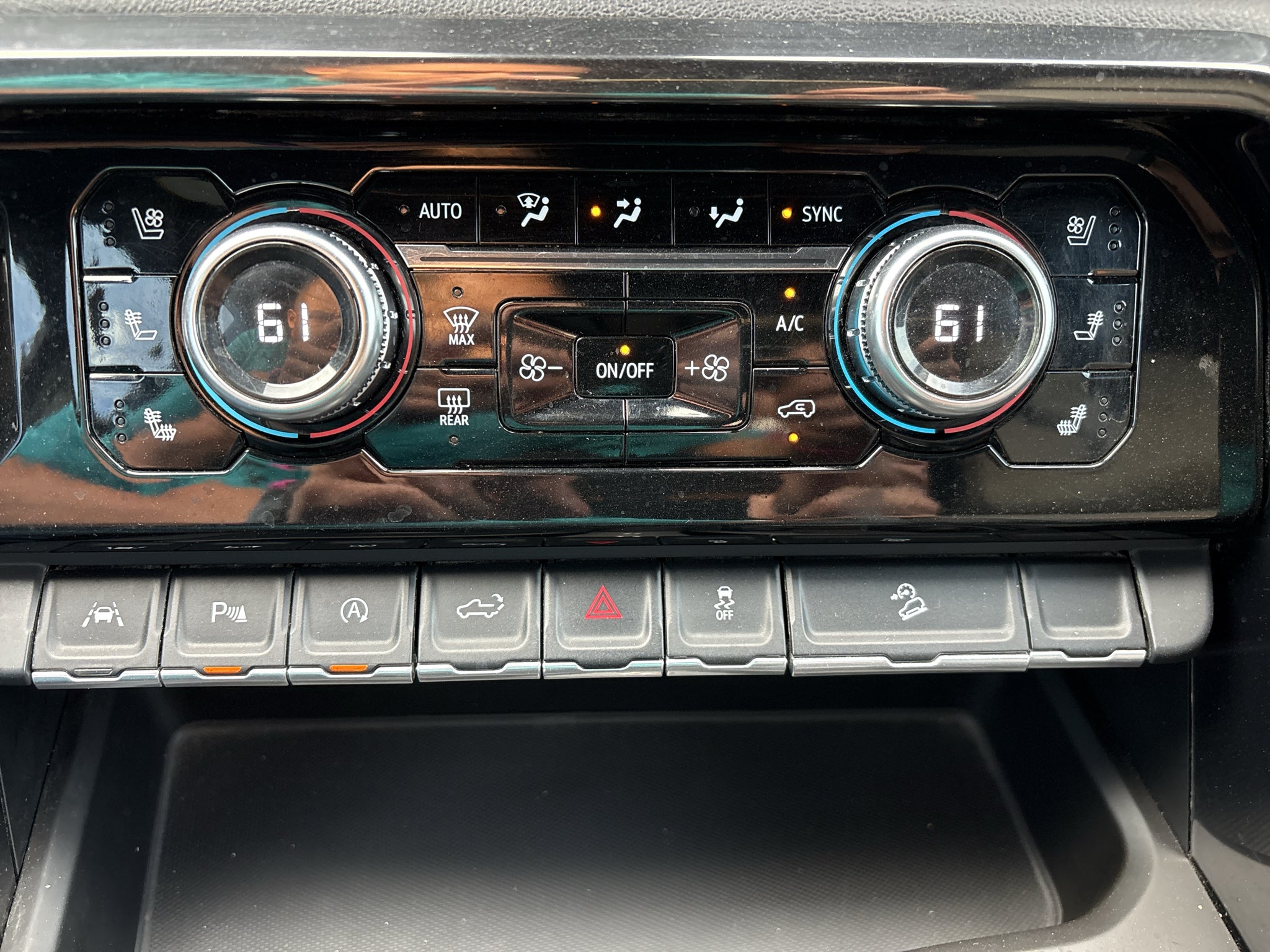2023 GMC Sierra AT4