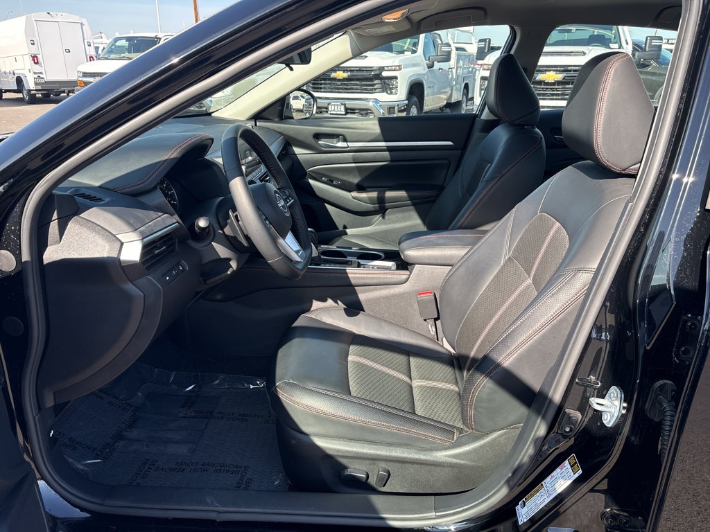 2025 Nissan Altima SR