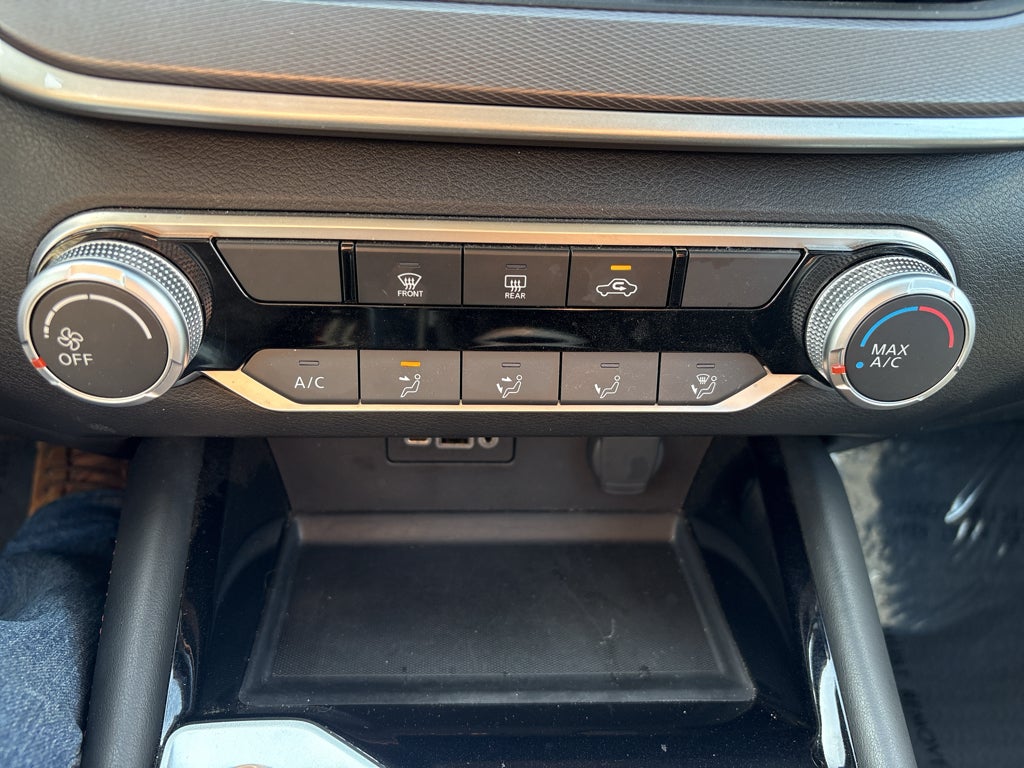 2025 Nissan Altima SR