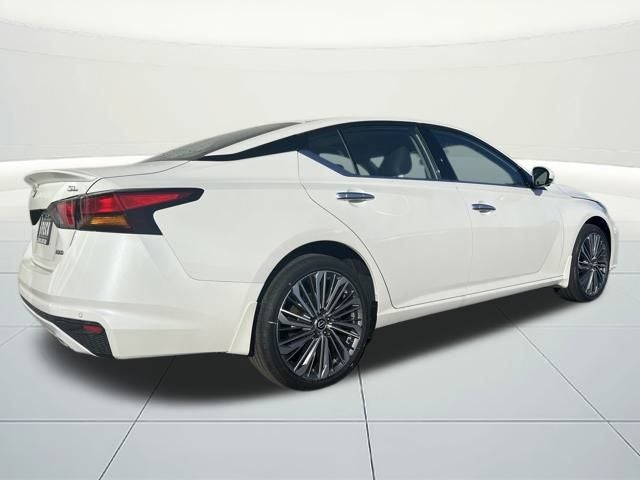 2025 Nissan Altima SL
