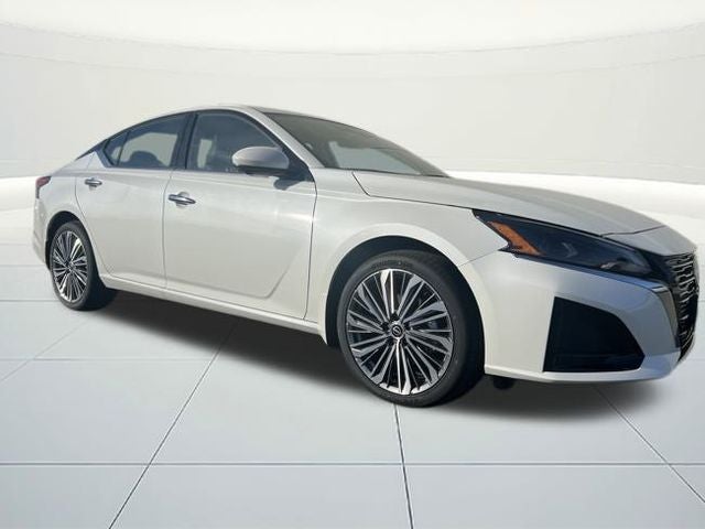 2025 Nissan Altima SL