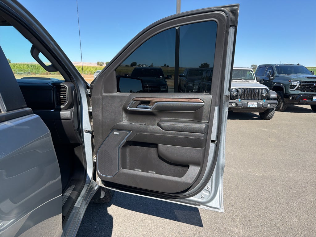 2024 Chevrolet Silverado LT Trail Boss