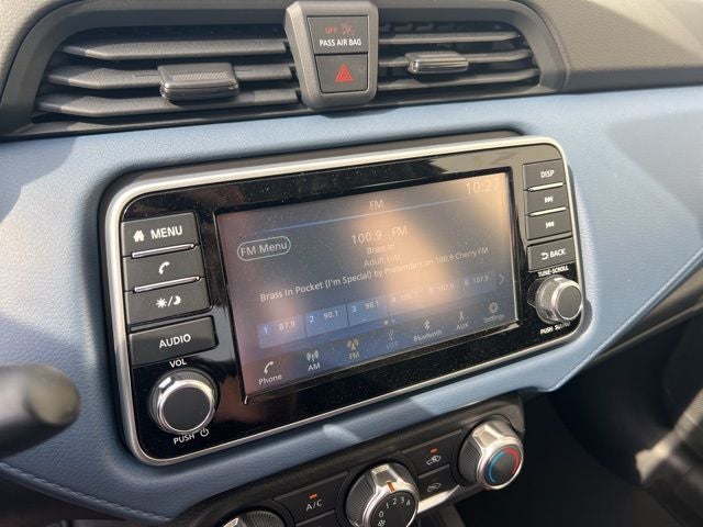 2025 Nissan Versa SV