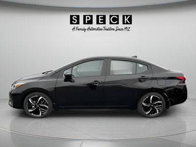 2025 Nissan Versa SR