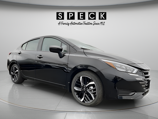 2025 Nissan Versa SR