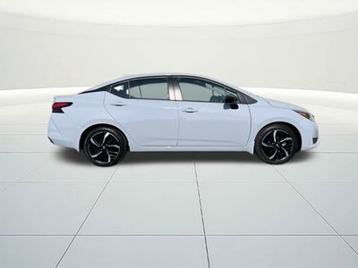 2025 Nissan Versa SR