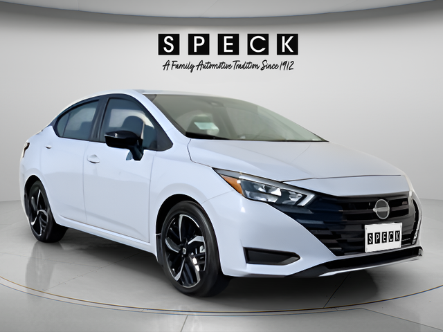 2025 Nissan Versa SR