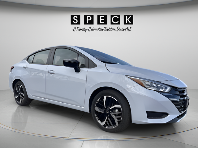 2025 Nissan Versa SR