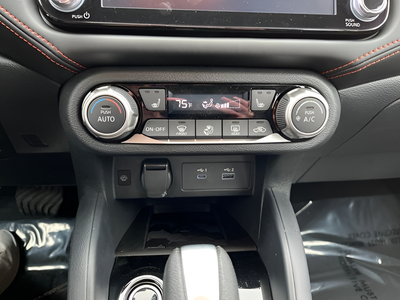 2025 Nissan Versa SR