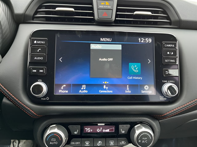 2025 Nissan Versa SR