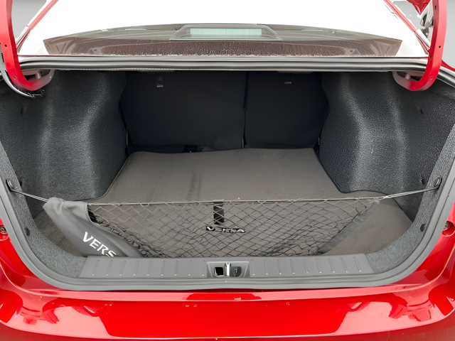 2025 Nissan Versa 1.6 SR