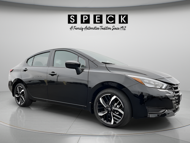 2025 Nissan Versa SR