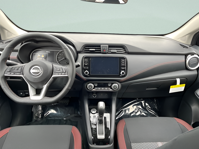 2025 Nissan Versa SR
