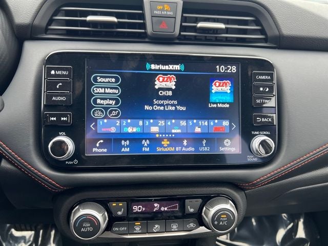 2025 Nissan Versa SR