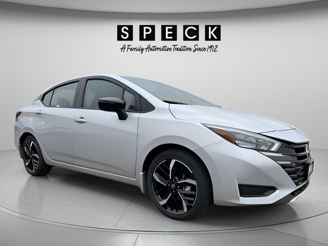 2025 Nissan Versa SR