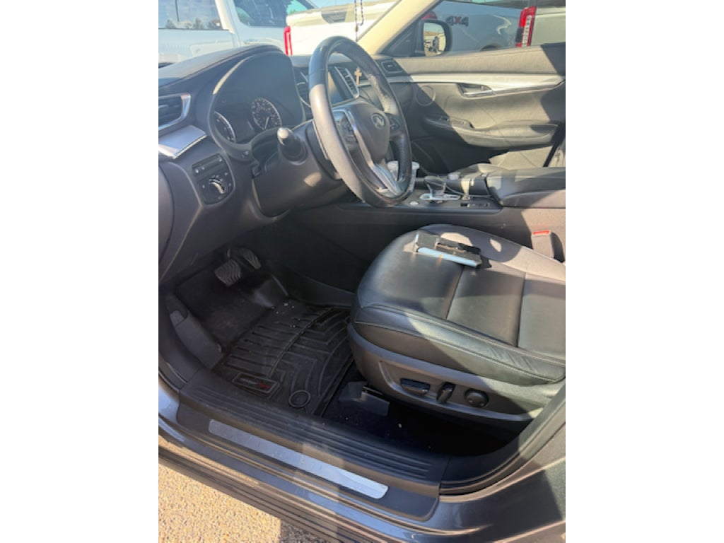 2021 INFINITI QX50 LUXE