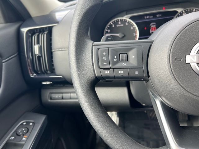 2025 Nissan Pathfinder S