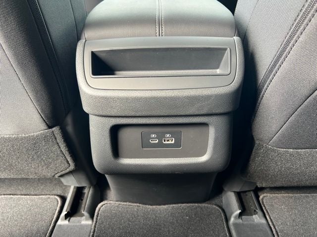 2025 Nissan Pathfinder S