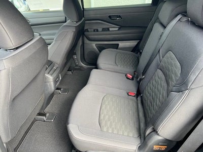 2025 Nissan Pathfinder S